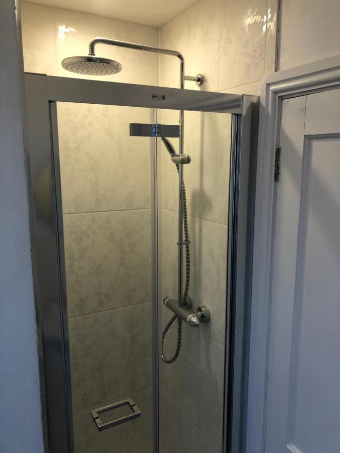 Hartree Guest House Ньютон Эбэт Экстерьер фото